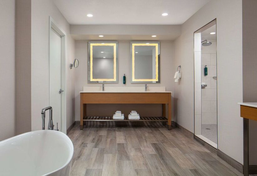 فندق Doubletree By Hilton Sacramento