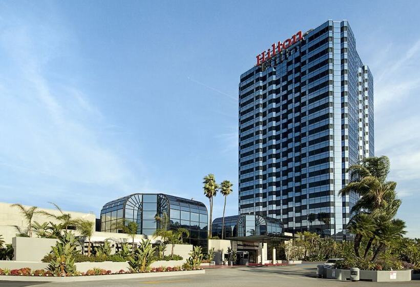هتل Hilton Los Angeles/universal City