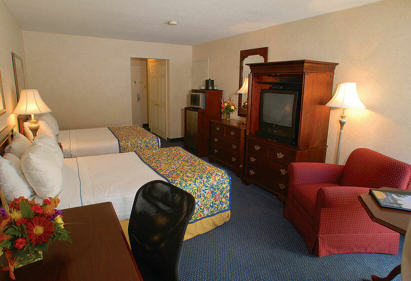 Отель Point Plaza Newport News