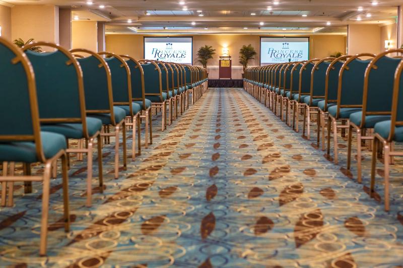 هتل Princess Royale Oceanfront Resort