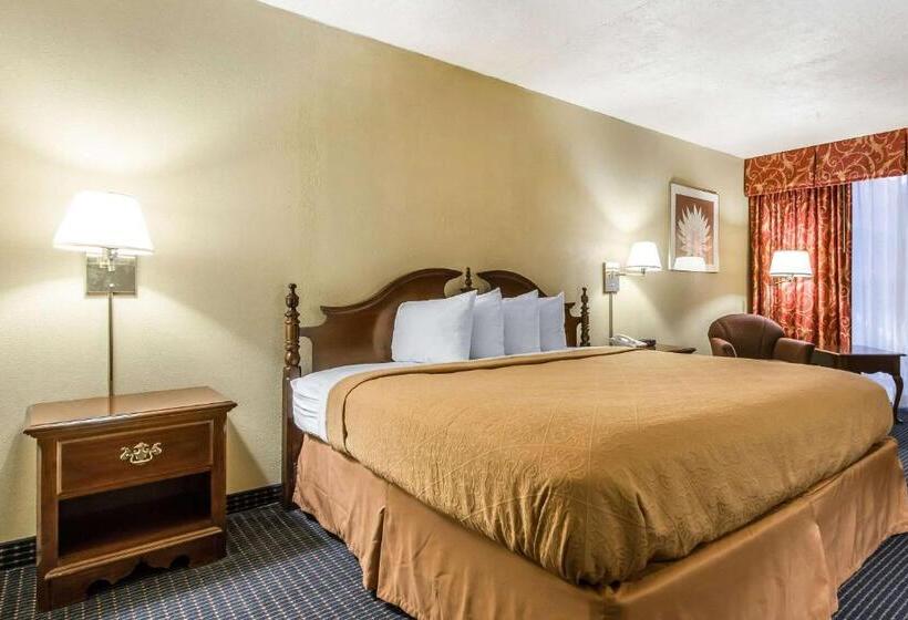 ホテル Quality Inn & Conference Center