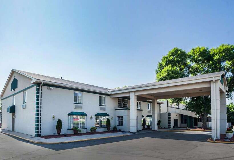 هتل Quality Inn & Suites Des Moines   Merle Hay Road