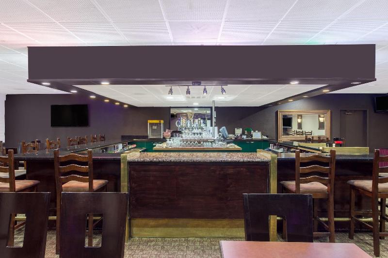 هتل Ramada By Wyndham Fresno North