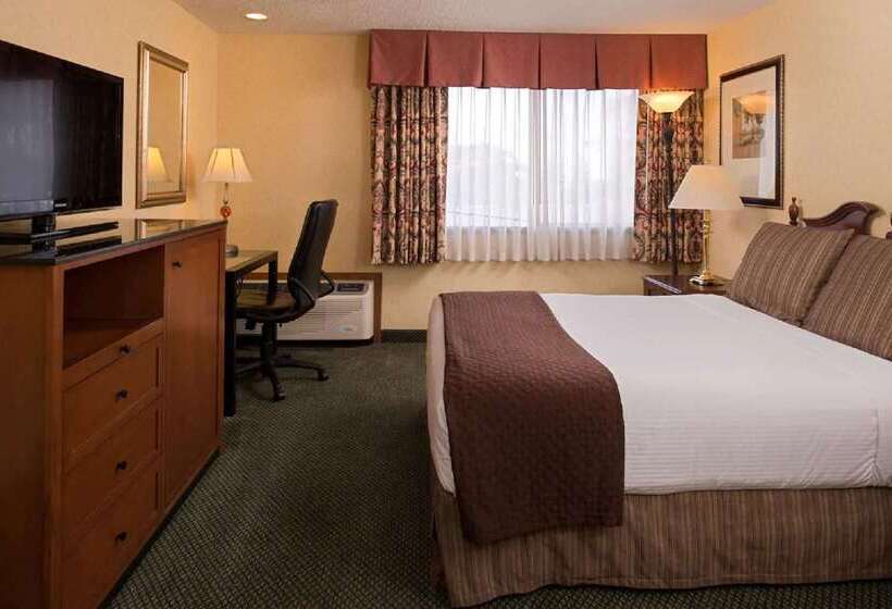 Red Lion Hotel Pasco Airport & Conference Center