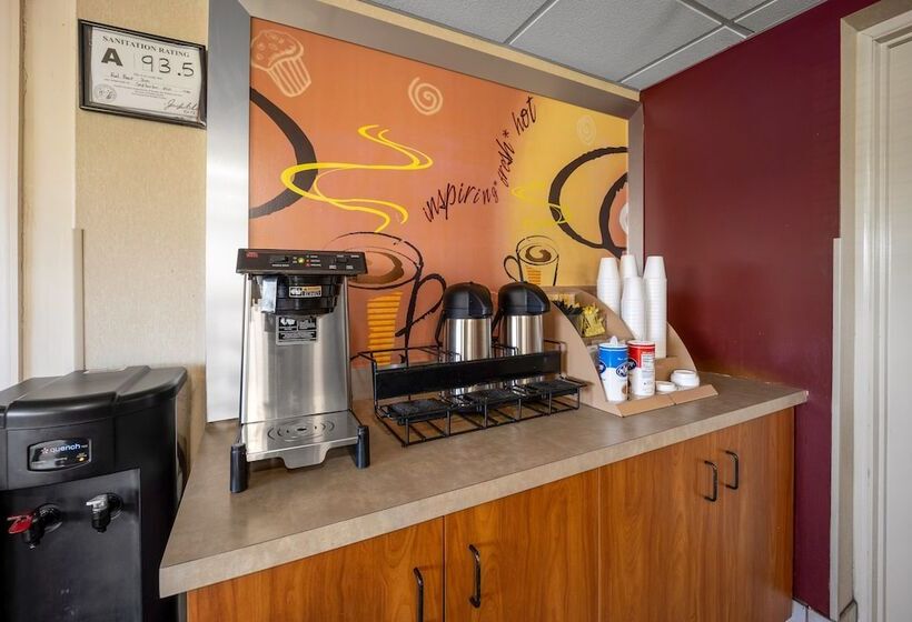 هتل Red Roof Inn Greensboro Airport