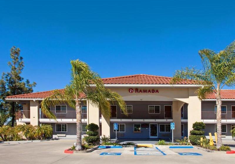 בית מלון כפרי Signature Temecula