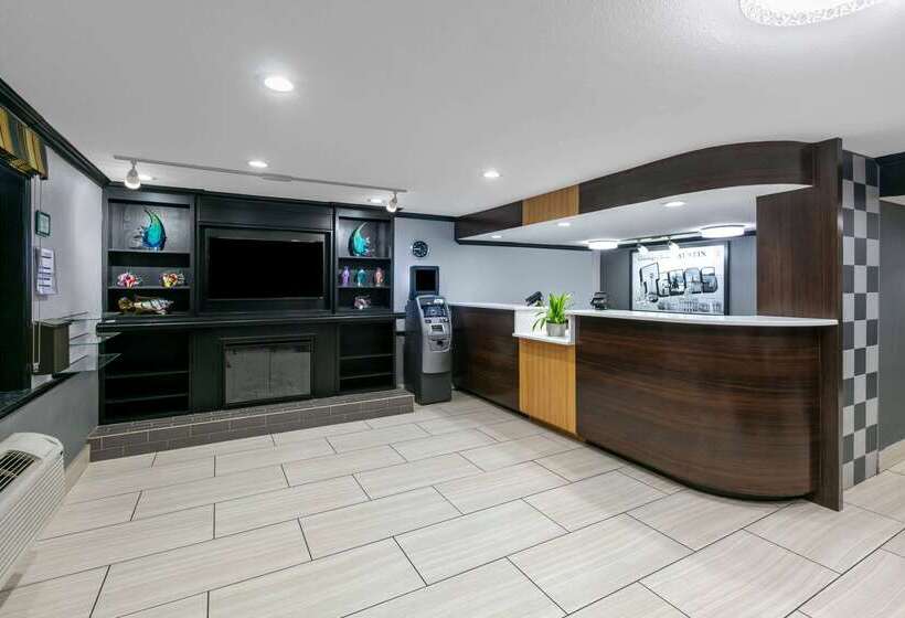 هتل Super 8 By Wyndham Austin University/downtown Area