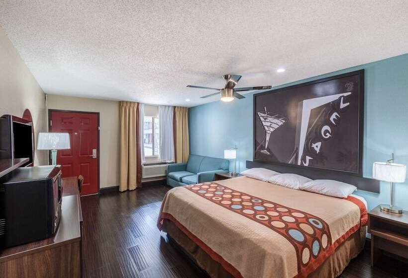 هتل Super 8 By Wyndham Austin University/downtown Area
