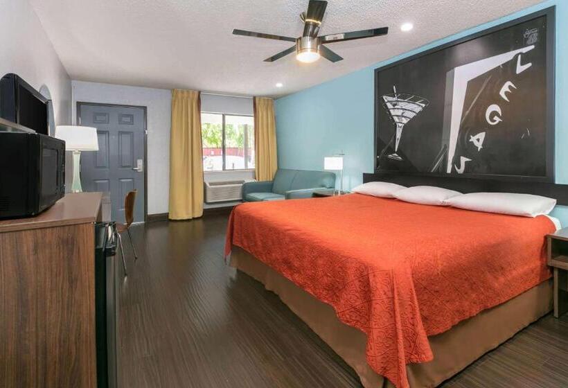 هتل Super 8 By Wyndham Austin University/downtown Area