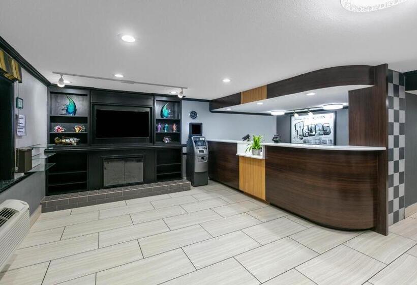 هتل Super 8 By Wyndham Austin University/downtown Area