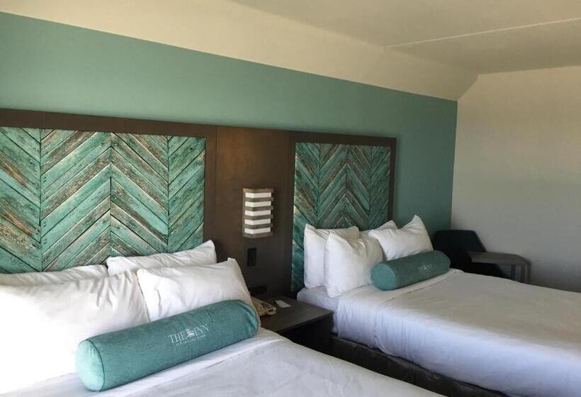 فندق Crystal Coast Oceanfront