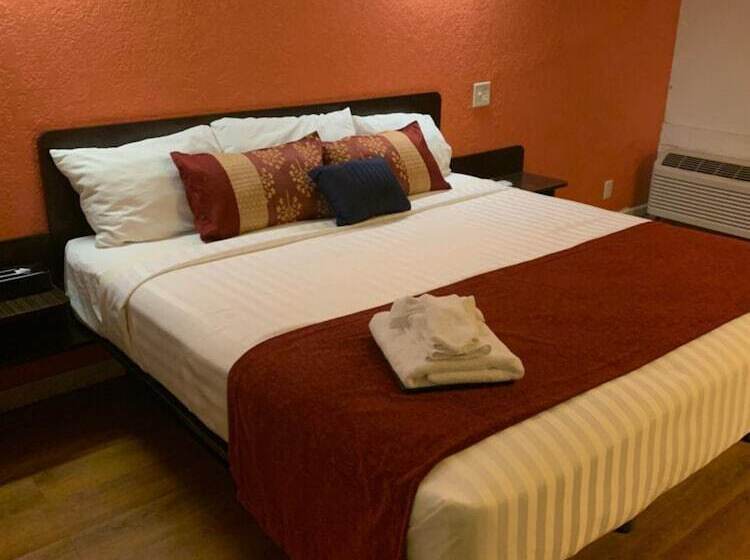 فندق على الطريق Scottsbluff Inn