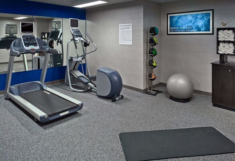 اقامتگاه Sonesta Es Suites Omaha