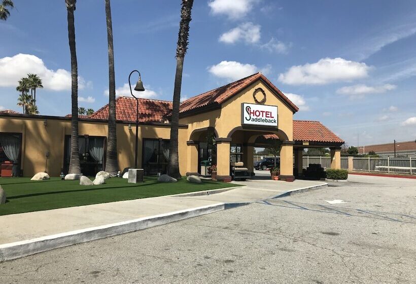 منتجع Saddleback Los Angeles   Norwalk