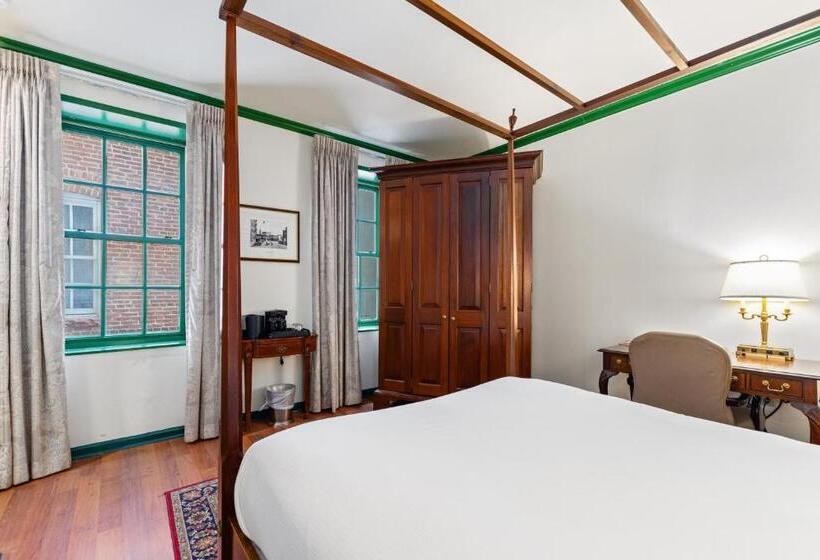 Admiral Fell Inn Baltimore Harbor, Ascend Hotel Collection