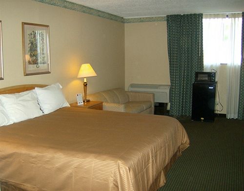 Carol Hotel Omaha