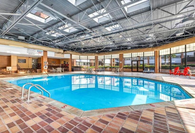 Delta Hotels By Marriott Mount Pleasant