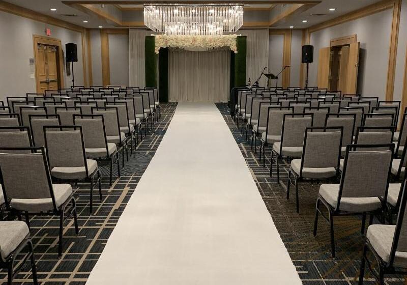 Delta Hotels By Marriott Mount Pleasant