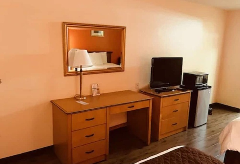 فندق Americas Best Value Inn Laredo