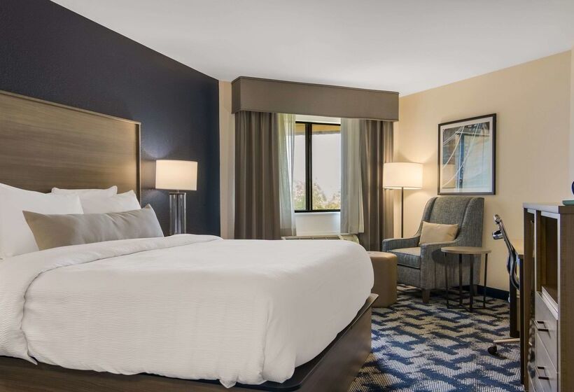 The Inn on Maritime Bay, Ascend Hotel Collection