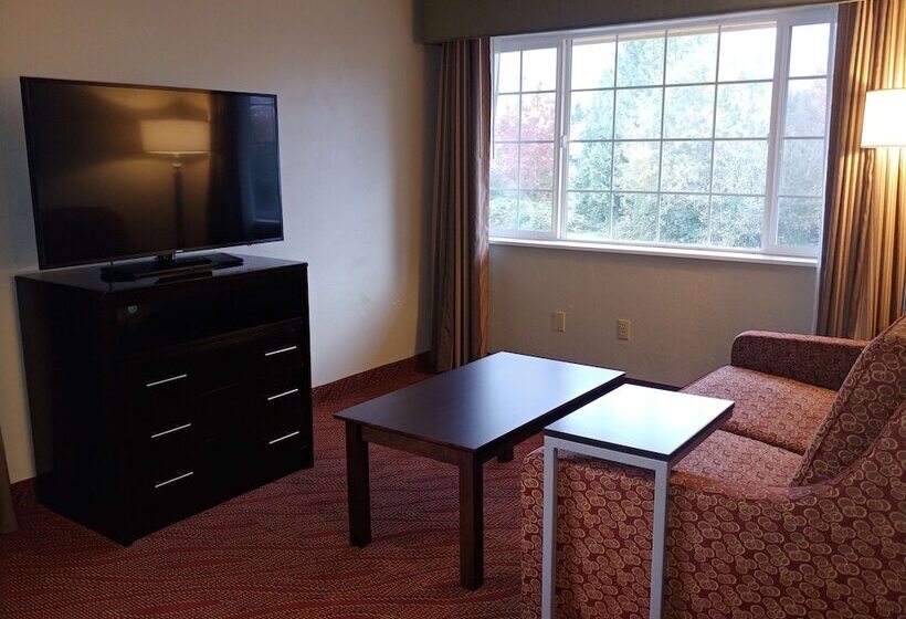 هتل Best Western Plus Parkway Inn