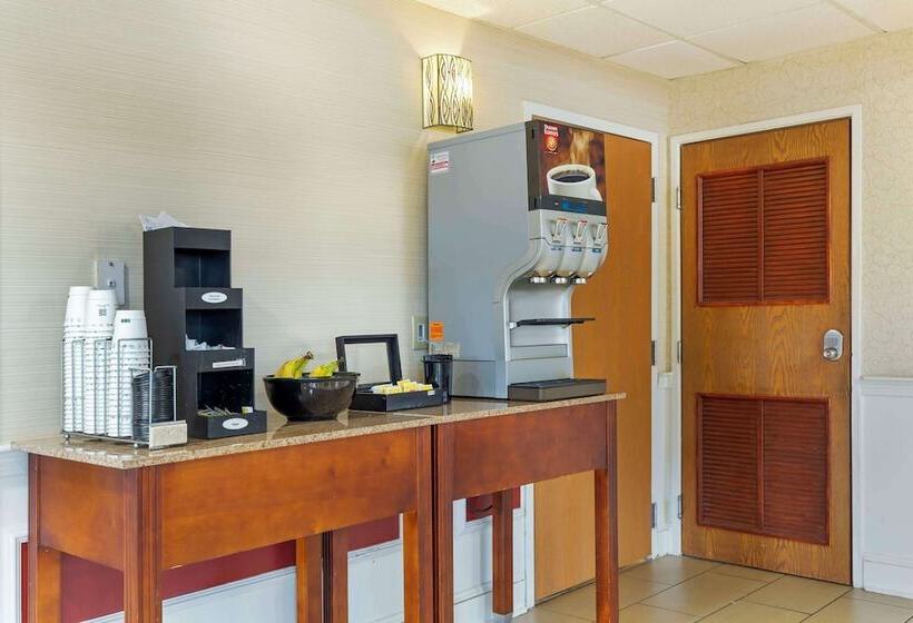 هتل Best Western Plus The Inn At Sharon/foxboro