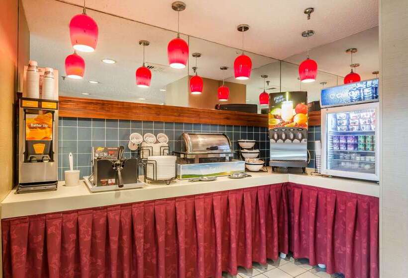 هتل Comfort Inn  Hall Of Fame