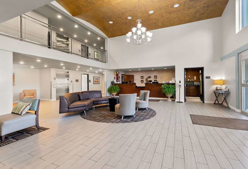 هتل Comfort Inn & Suites Springfield I55