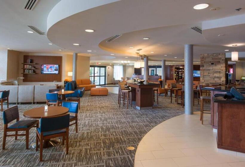 هتل Courtyard By Marriott Canton
