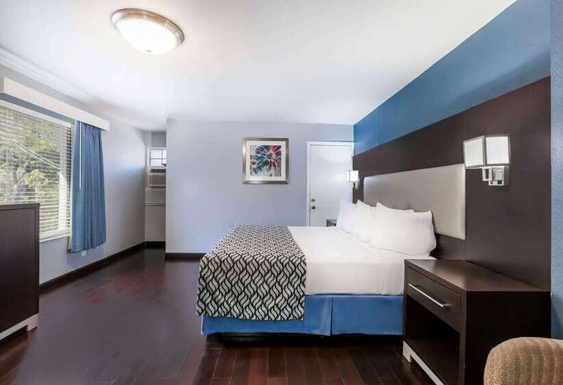 ホテル Days Inn By Wyndham Austin/university/downtown