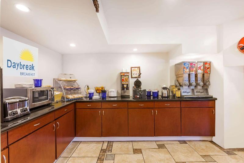 ホテル Days Inn By Wyndham Austin/university/downtown