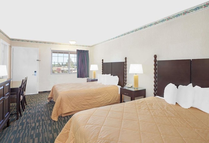 هتل Days Inn By Wyndham Fresno Central