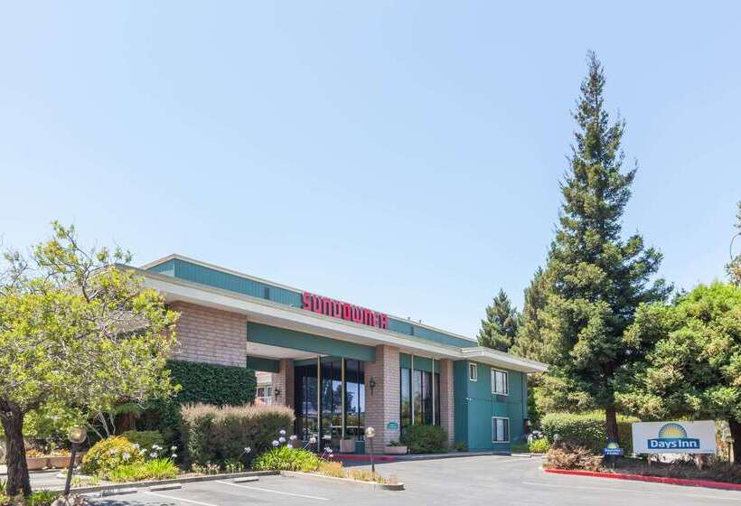 בית מלון כפרי Days Inn & Suites By Wyndham Sunnyvale