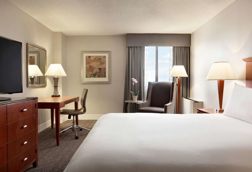 هتل Doubletree By Hilton Minneapolis Park Place