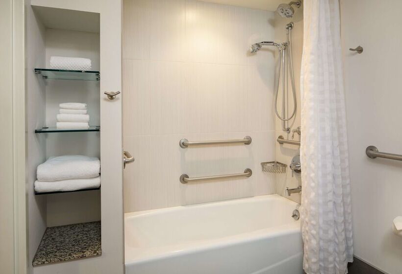 ホテル Doubletree By Hilton  Pittsburghcranberry