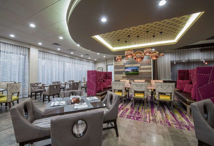 فندق Doubletree By Hilton Winston Salem University