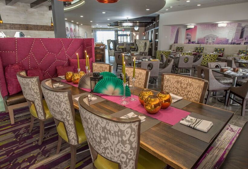 فندق Doubletree By Hilton Winston Salem University
