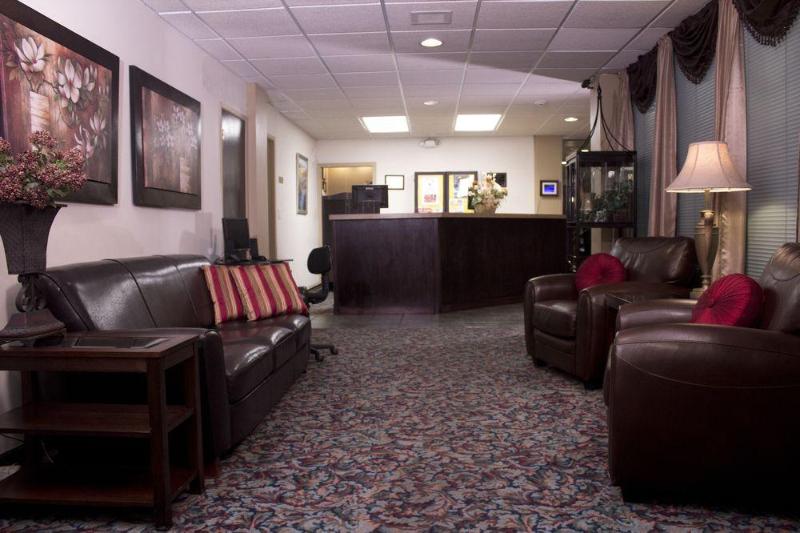 בית מלון כפרי Fairbridge Inn & Suites   Lewiston