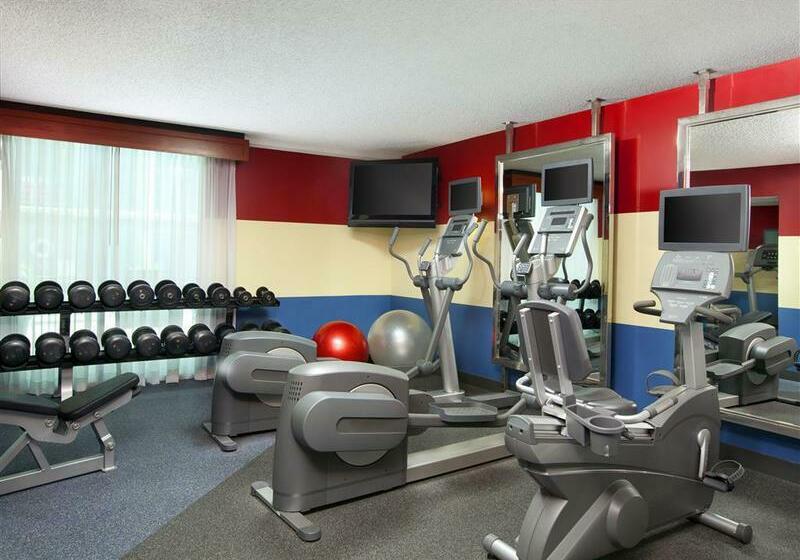 בית מלון כפרי Four Points by Sheraton Houston Memorial City