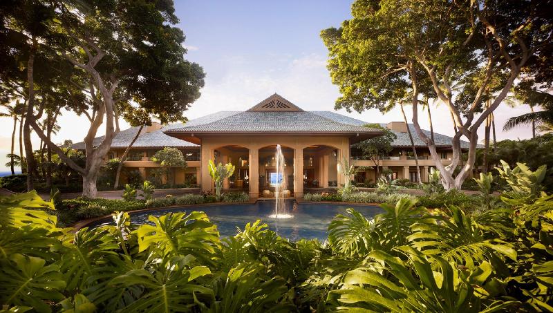 בית מלון כפרי Four Seasons Resort Lana I