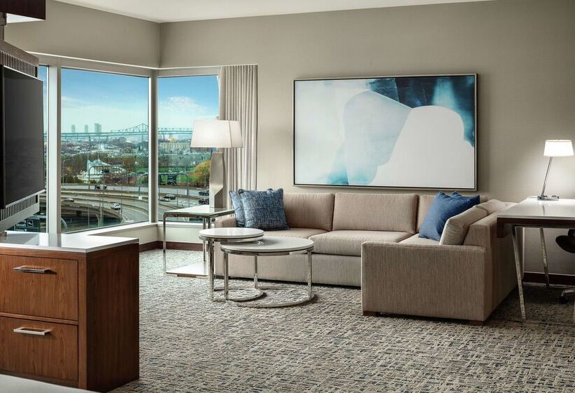 هتل Hilton Boston Logan Airport