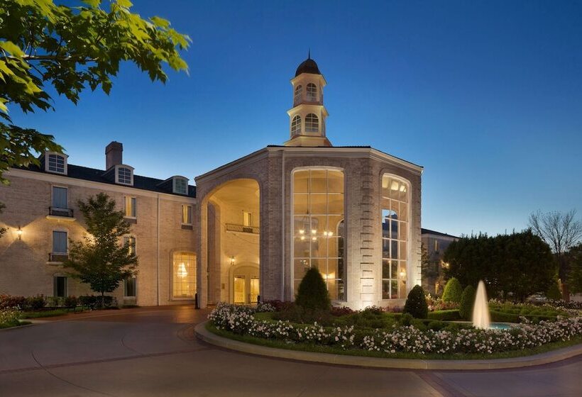 هتل Hilton St. Louis Frontenac