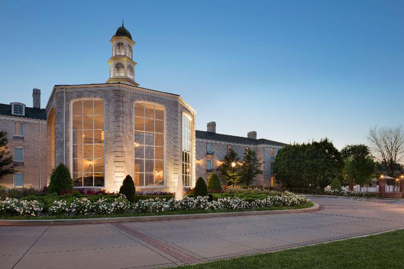 هتل Hilton St. Louis Frontenac