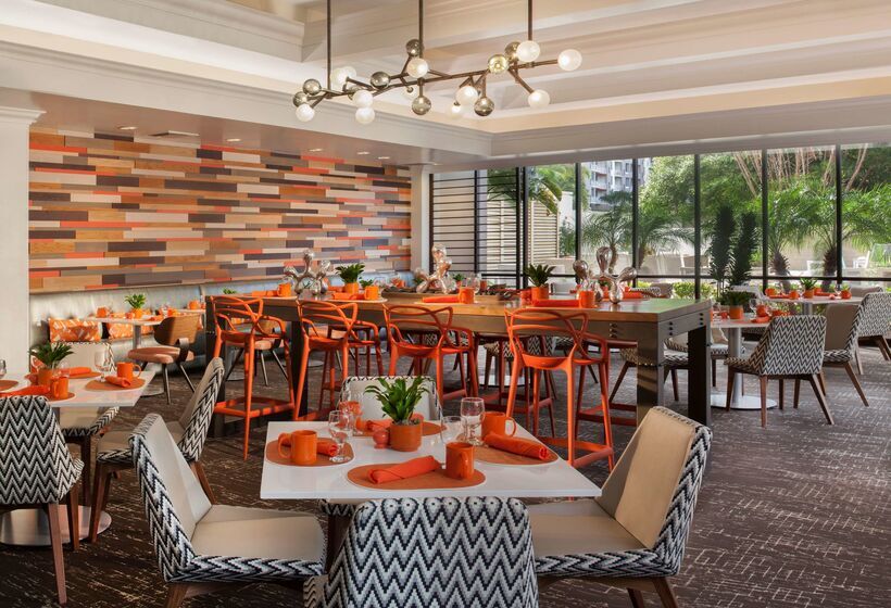 فندق Hilton St. Petersburg Bayfront