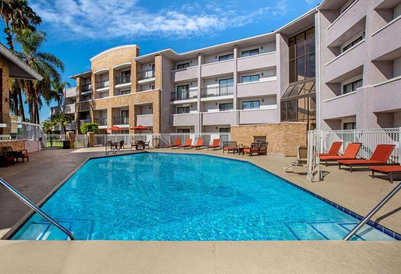בית מלון כפרי La Quinta By Wyndham Pomona