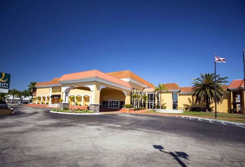 ホテル Quality Inn & Suites Conference Center