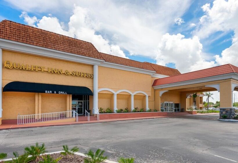 ホテル Quality Inn & Suites Conference Center