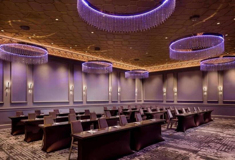 هتل Sheraton Commander