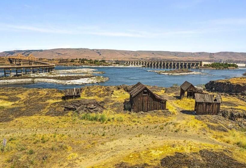 Columbia River Hotel, Ascend Hotel Collection