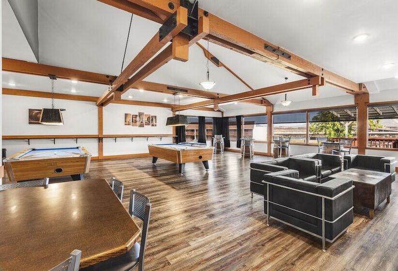 Columbia River Hotel, Ascend Hotel Collection